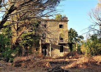 Sant'Ottavia, la villa stregata a Pomarance